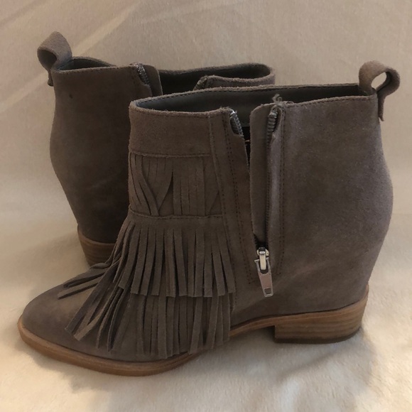 Steve Madden fringe booties! - Picture 3 of 4